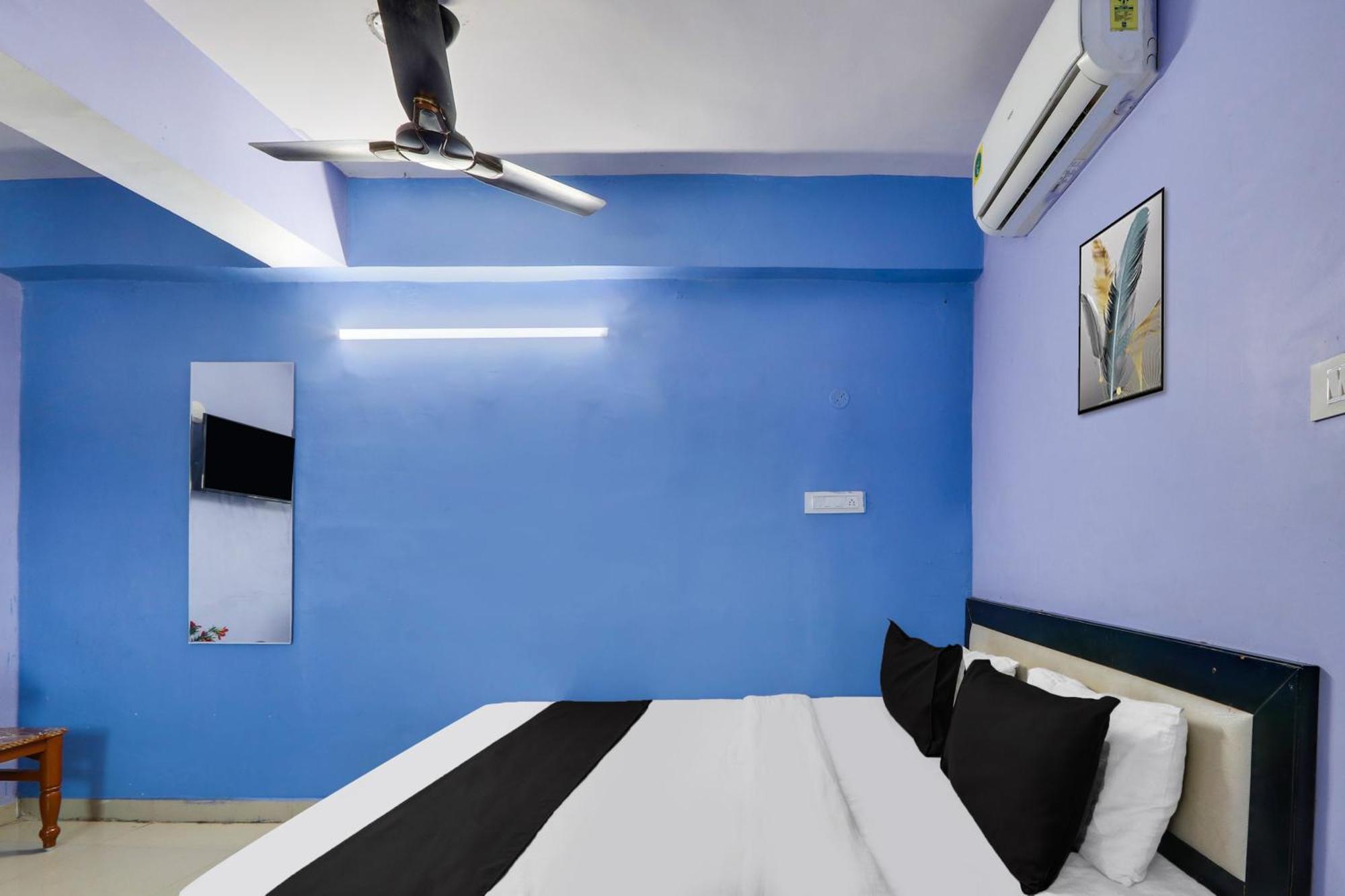Hotel O Grand Hotel And Lodge Sangareddy Екстериор снимка