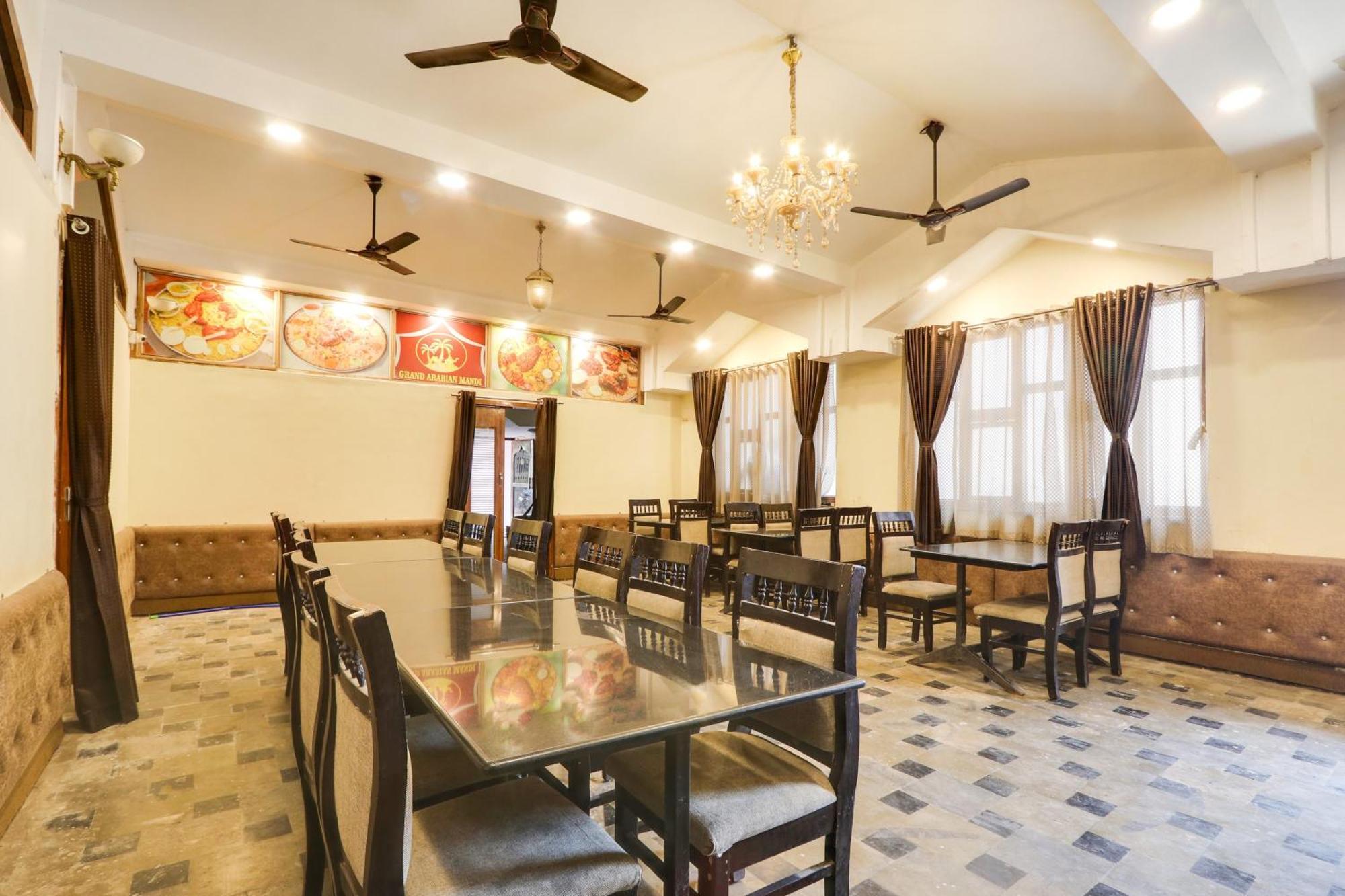 Hotel O Grand Hotel And Lodge Sangareddy Екстериор снимка