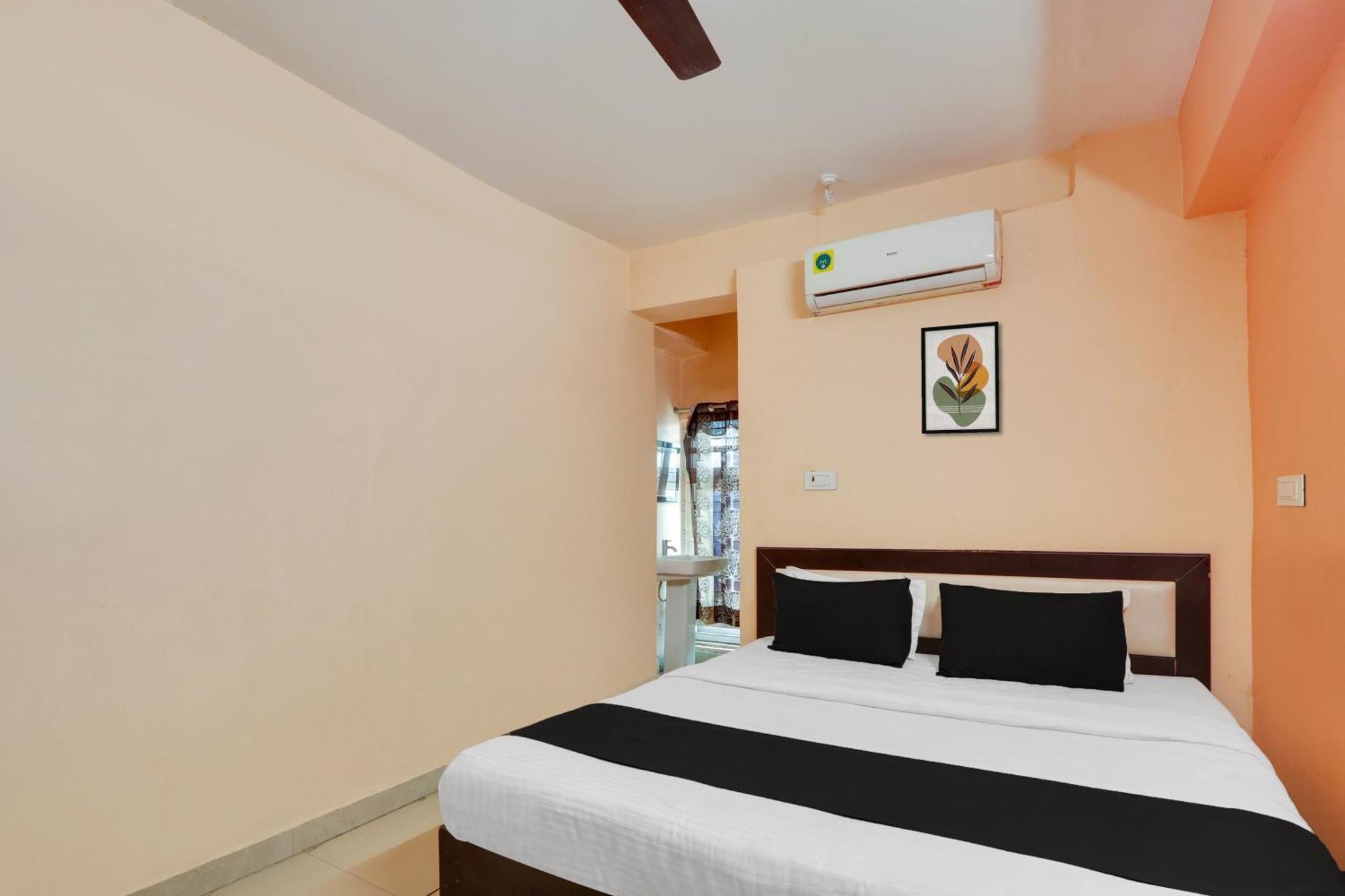 Hotel O Grand Hotel And Lodge Sangareddy Екстериор снимка